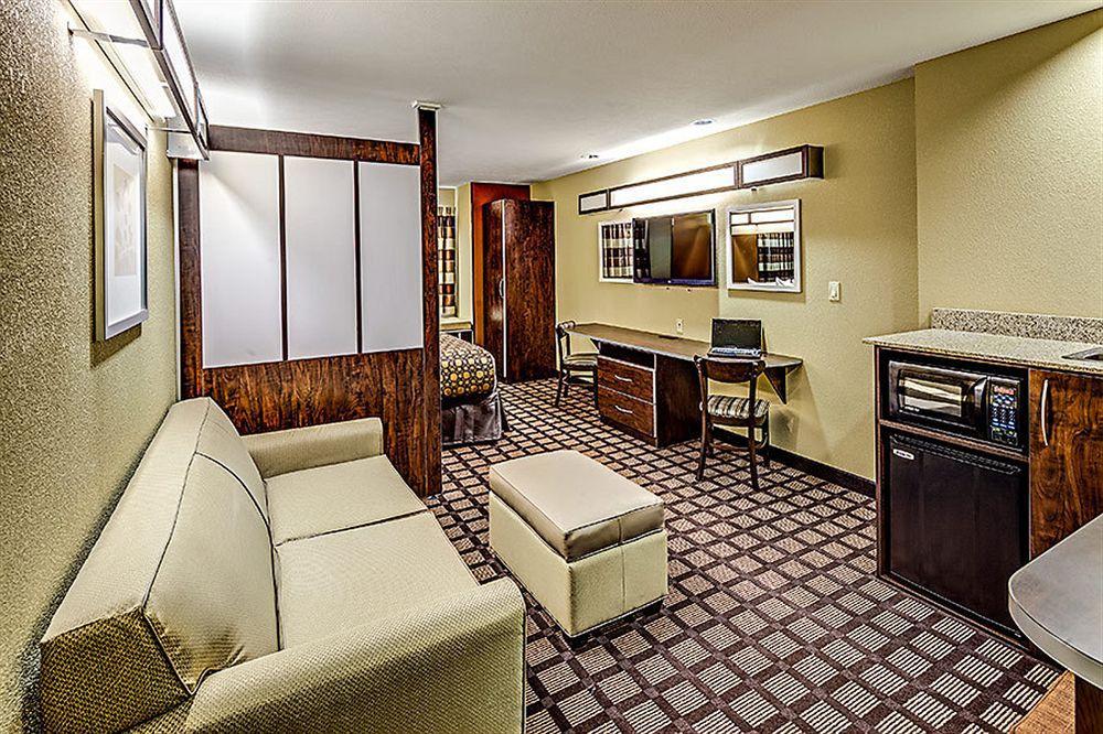 Microtel Inn And Suites North Canton Exteriér fotografie